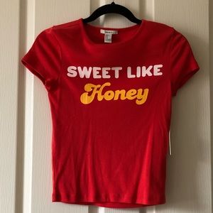 Sweet like honey graphic T